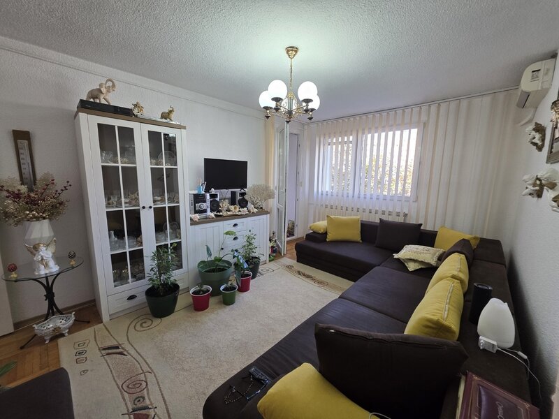 Titan, Nicolae Grigorescu, apropiere metrou si parc IOR.